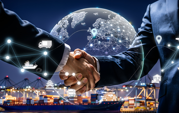 貿易　握手　仲介イメージ